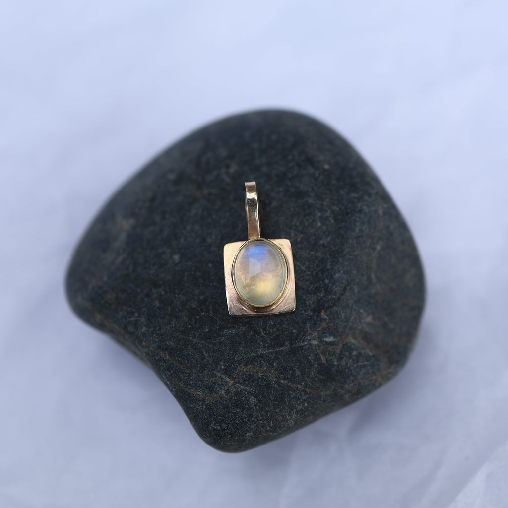 Oval Sugarcube Charm no. 1 - rainbow moonstone and 10k gold